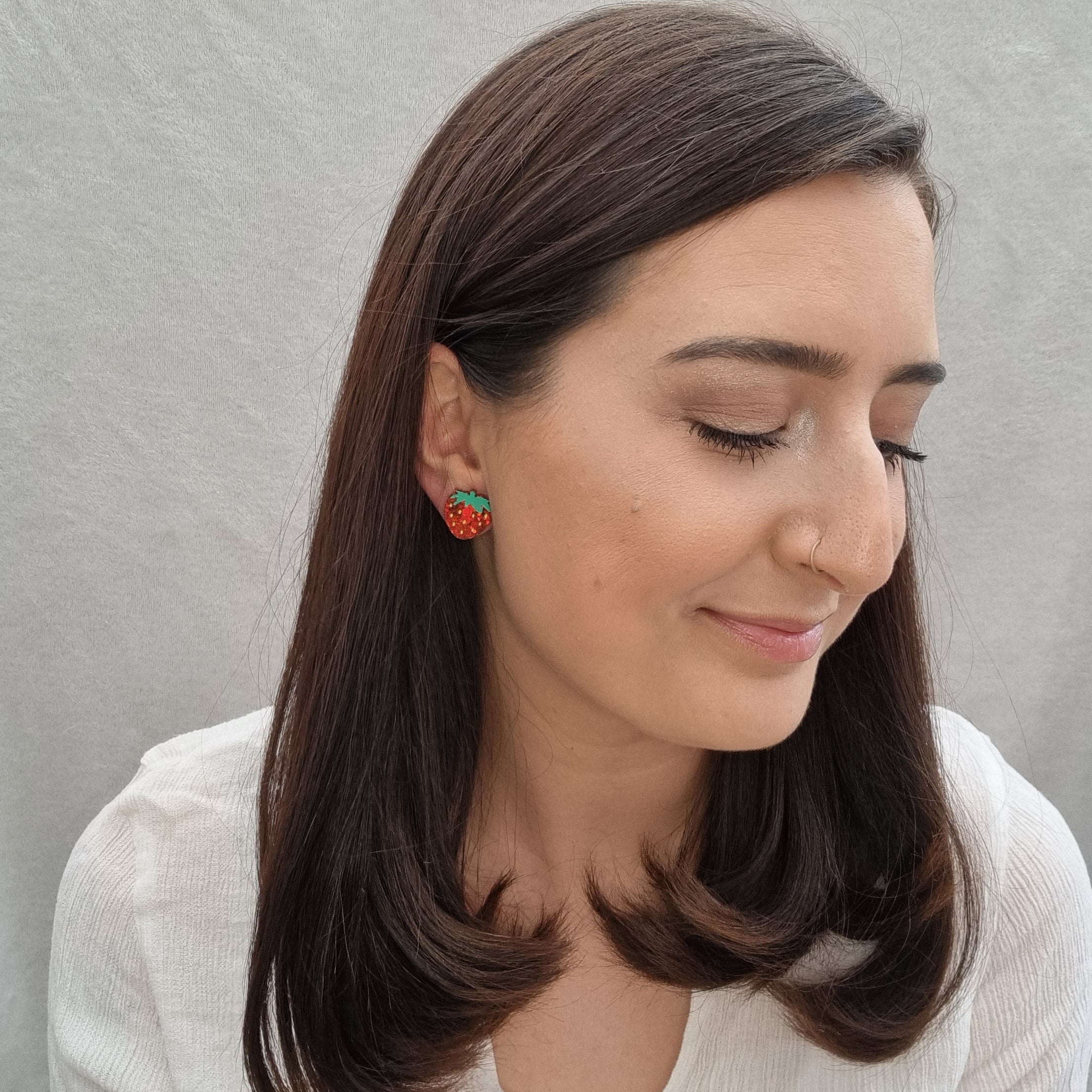 Strawberry Resin Stud Earrings (Red)